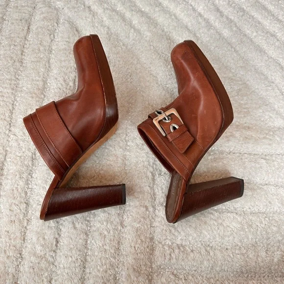 YSL Heel - Picture 10 of 11